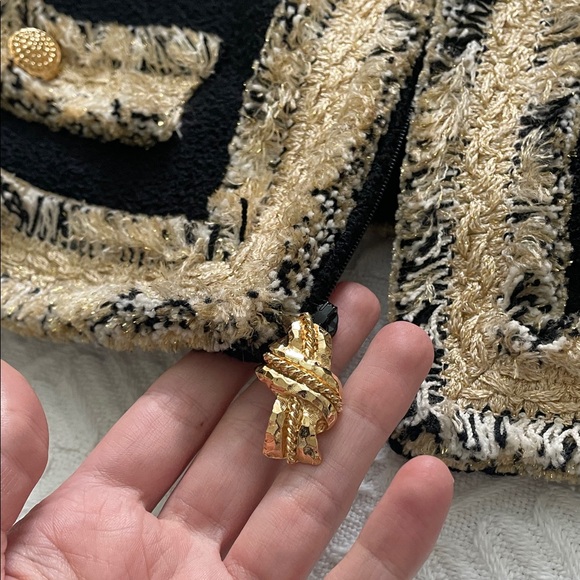 St. John Tweed Knit Jacket Gold Black - Picture 4 of 16
